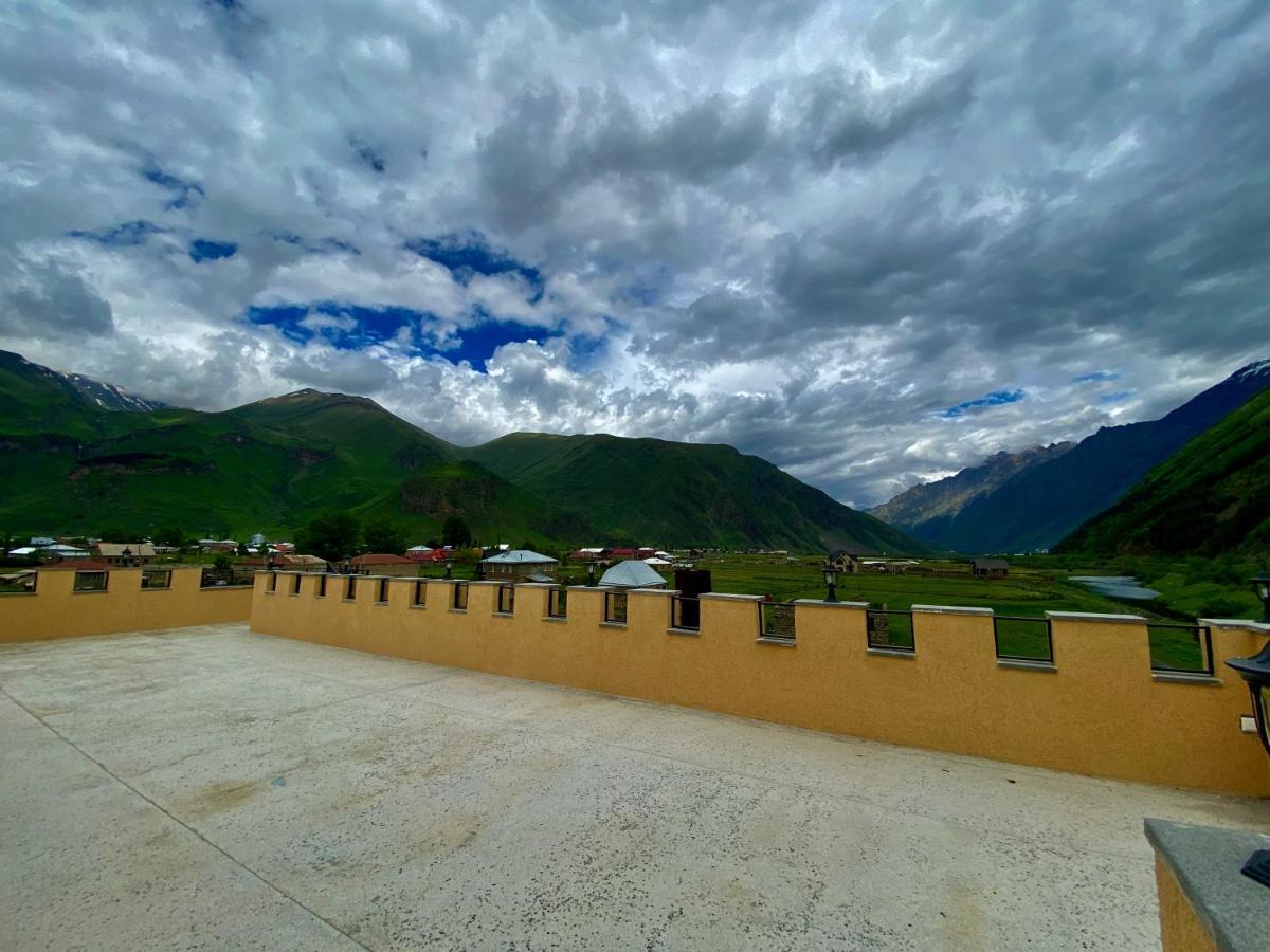 Besami Hotel Казбеги Экстерьер фото